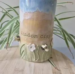 Utensils holder